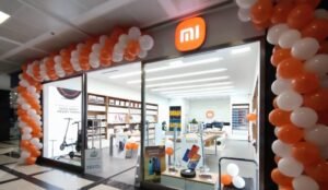 Rebadas-del-mercado-global-de-telefonos-inteligentes-en-2024-Xiaomi