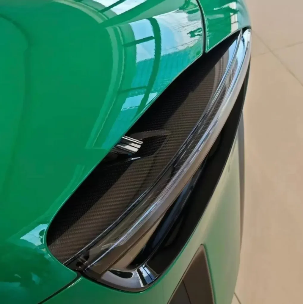 Der Xiaomi YU7 Max: Ein elektrischer Hochleistungs-SUV mit Carbon faser, 690 PS und 760 km Reichweite. Konkurrenz zum Tesla Model Y!